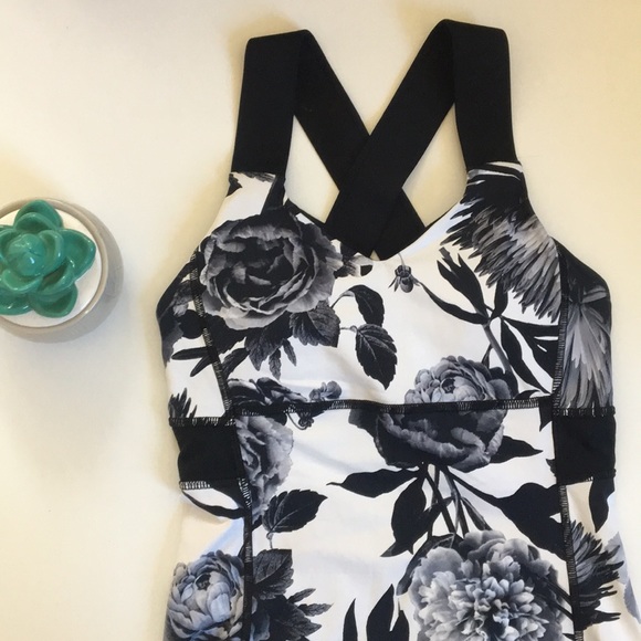 lululemon athletica Tops - Lululemon cross back tank top brisk bloom flowers